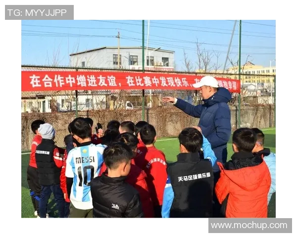 中国足球青年队奋发向上培养未来之星助力国家足球崛起